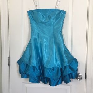 Blue Cocktail-Length Prom Dress